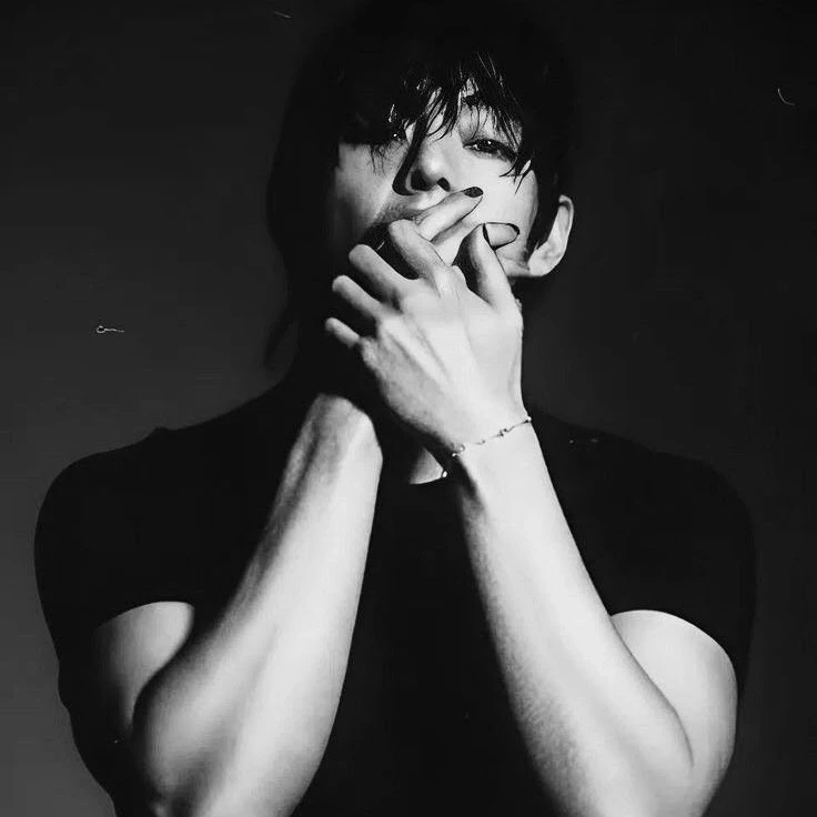 Lee know 