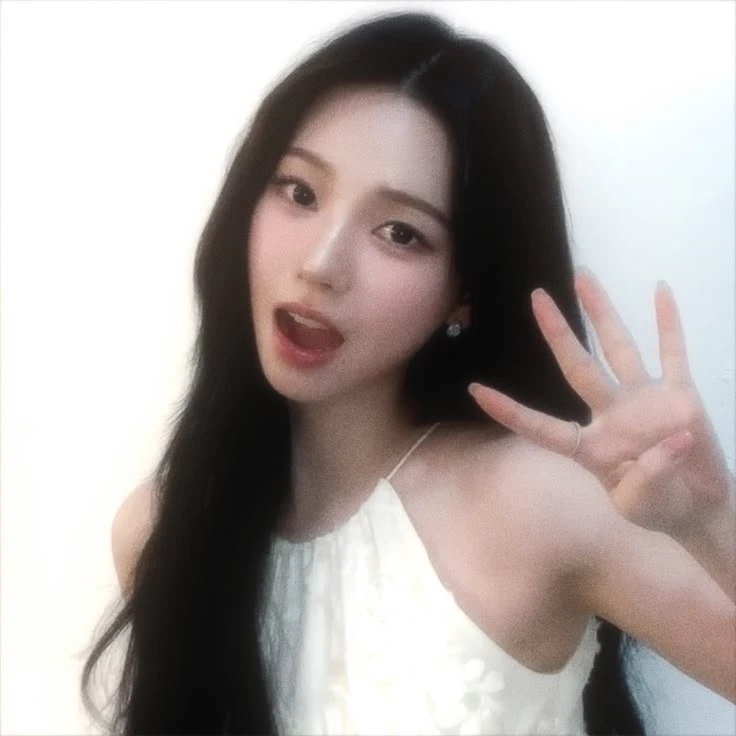 karina thumbnail