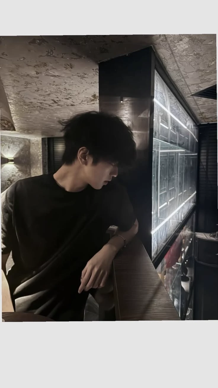 Ivan (Cold boyfriend) thumbnail