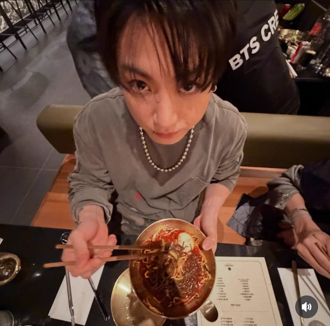 Jungkook thumbnail