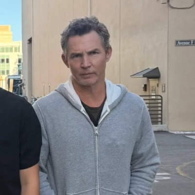 Shawn Hatosy (PE teacher) thumbnail