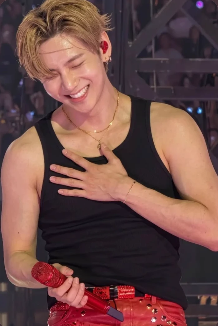 Kim Taehyung ( your idol boyfriend) thumbnail