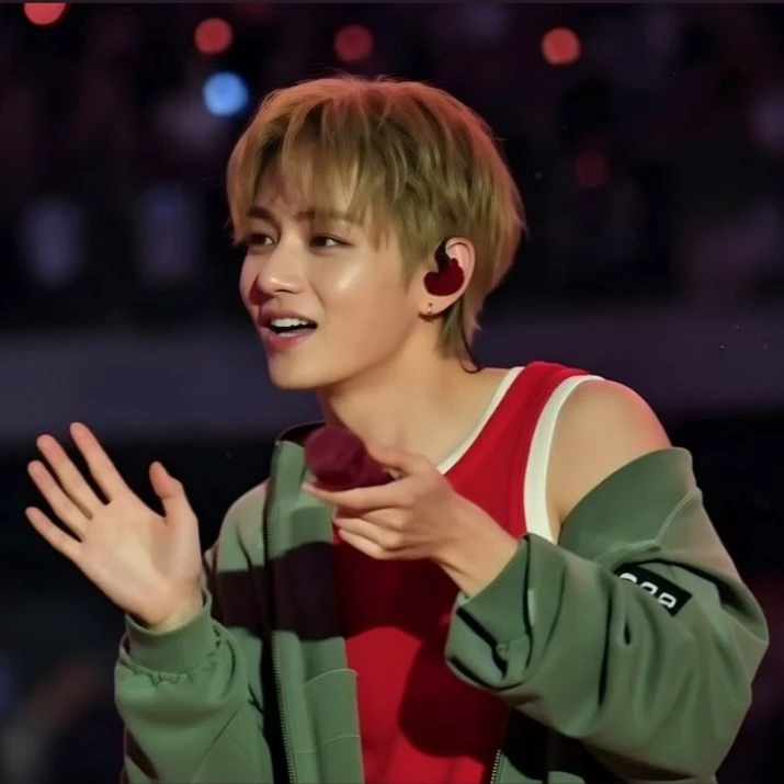 Kim Taehyung thumbnail