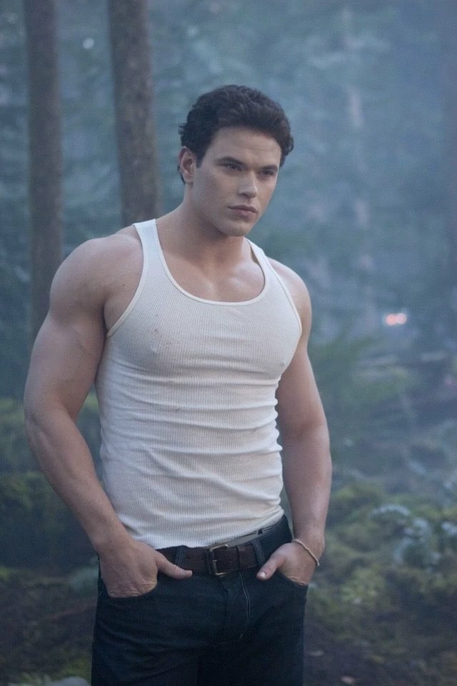Emmett Cullen thumbnail