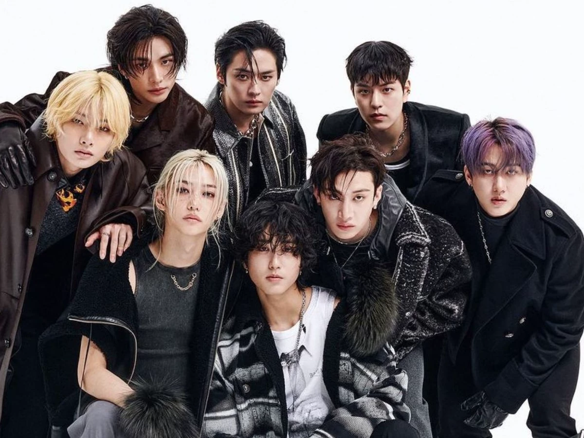 STRAYKIDZ. thumbnail