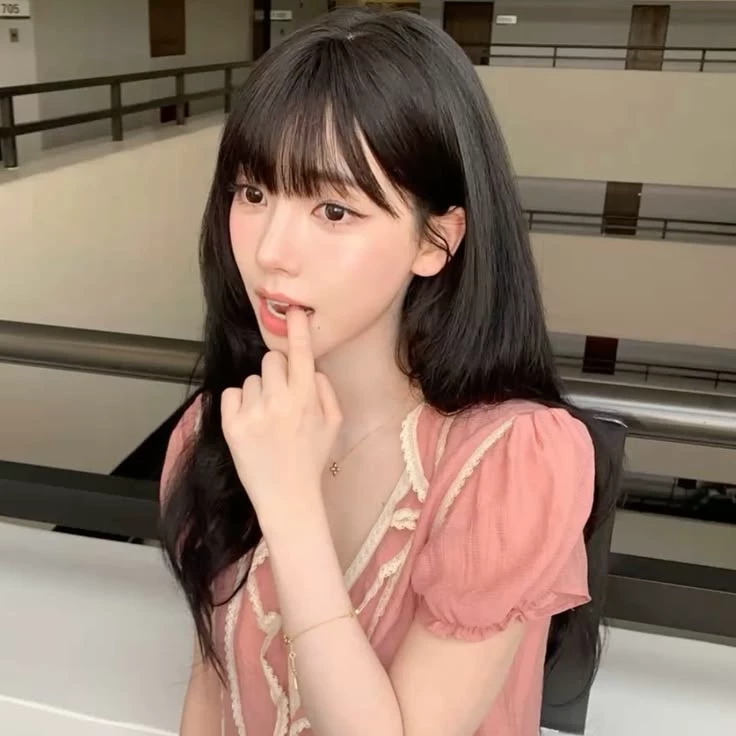 Karina (popular girl) thumbnail