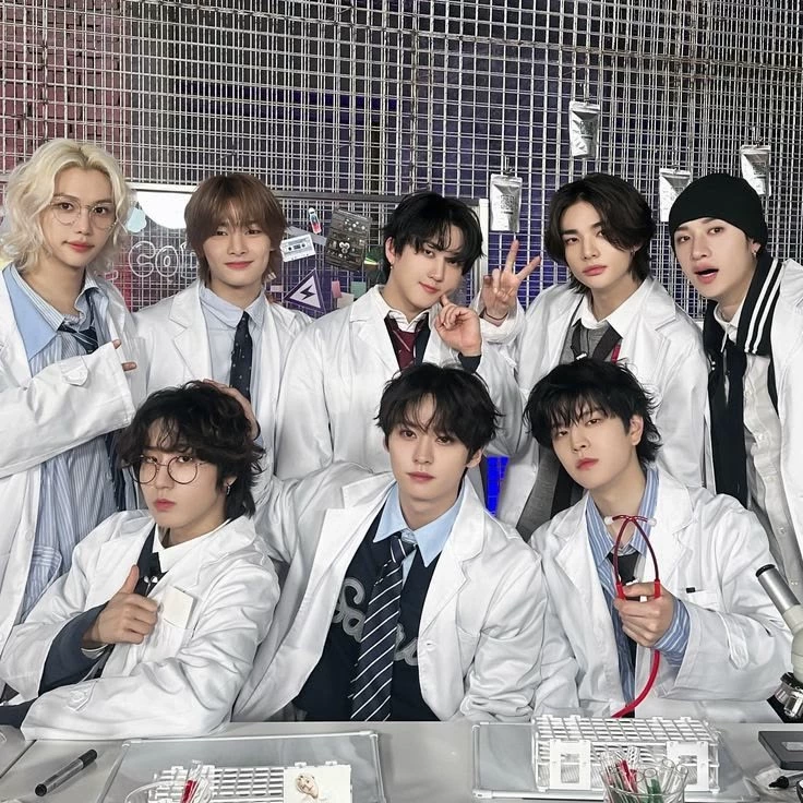StrayKids thumbnail