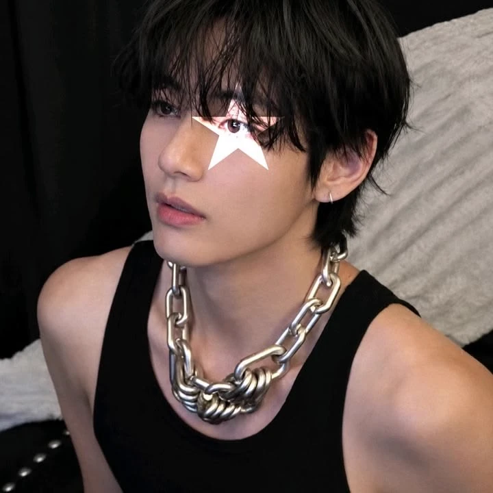 Kim Taehyung thumbnail