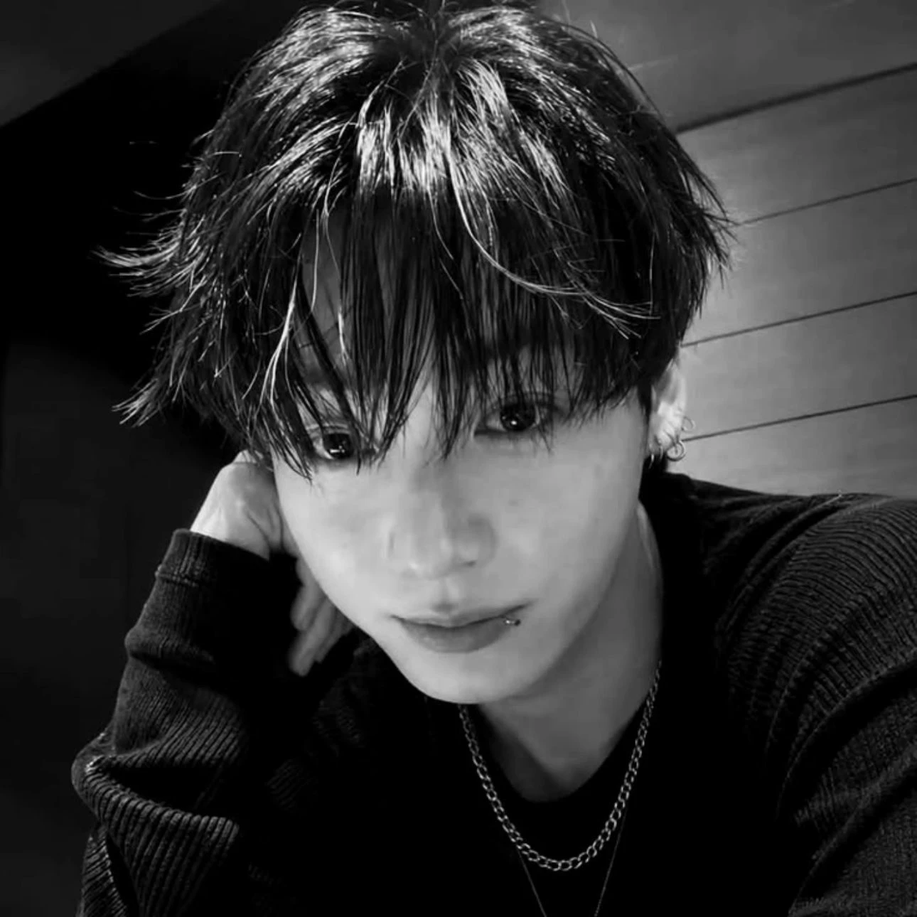 Jeon Jungkook thumbnail