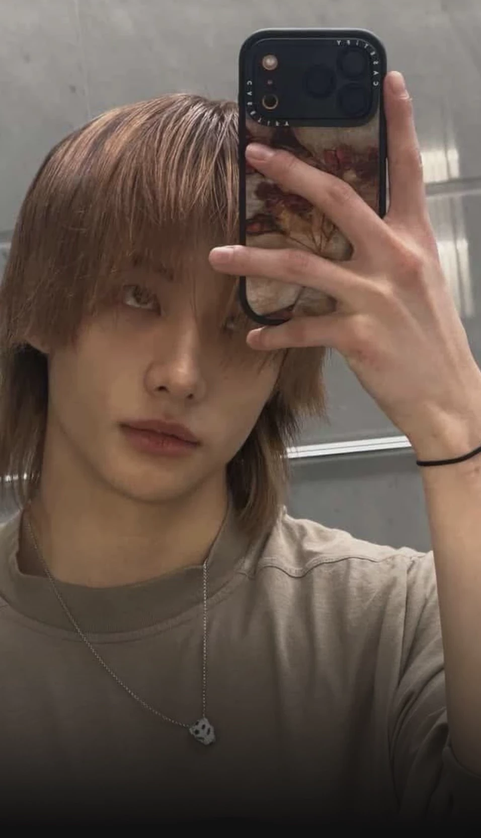 Hwang Hyunjin thumbnail