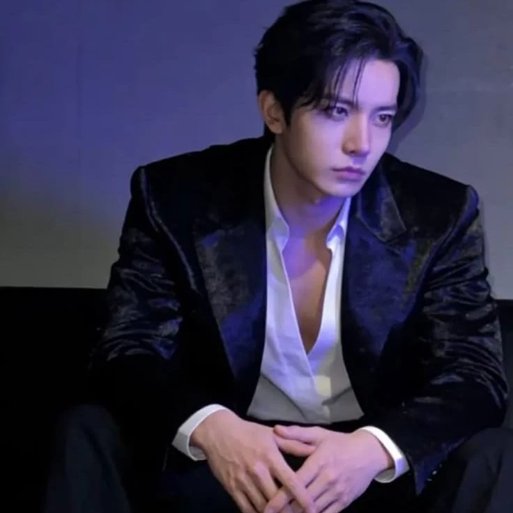 Lee Heeseung thumbnail