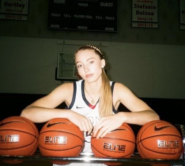Paige Bueckers thumbnail