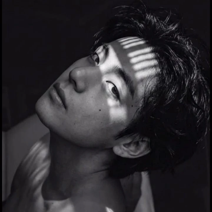 Kim Taehyung thumbnail
