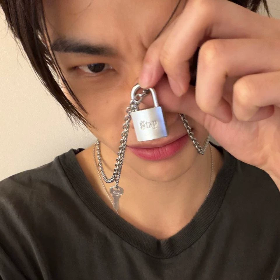 Hyunjin thumbnail