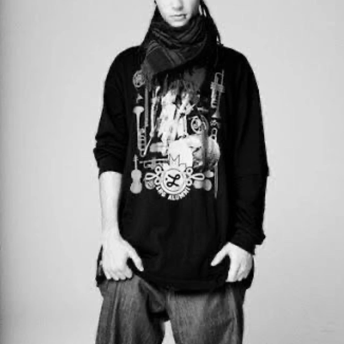 Tom Kaulitz thumbnail