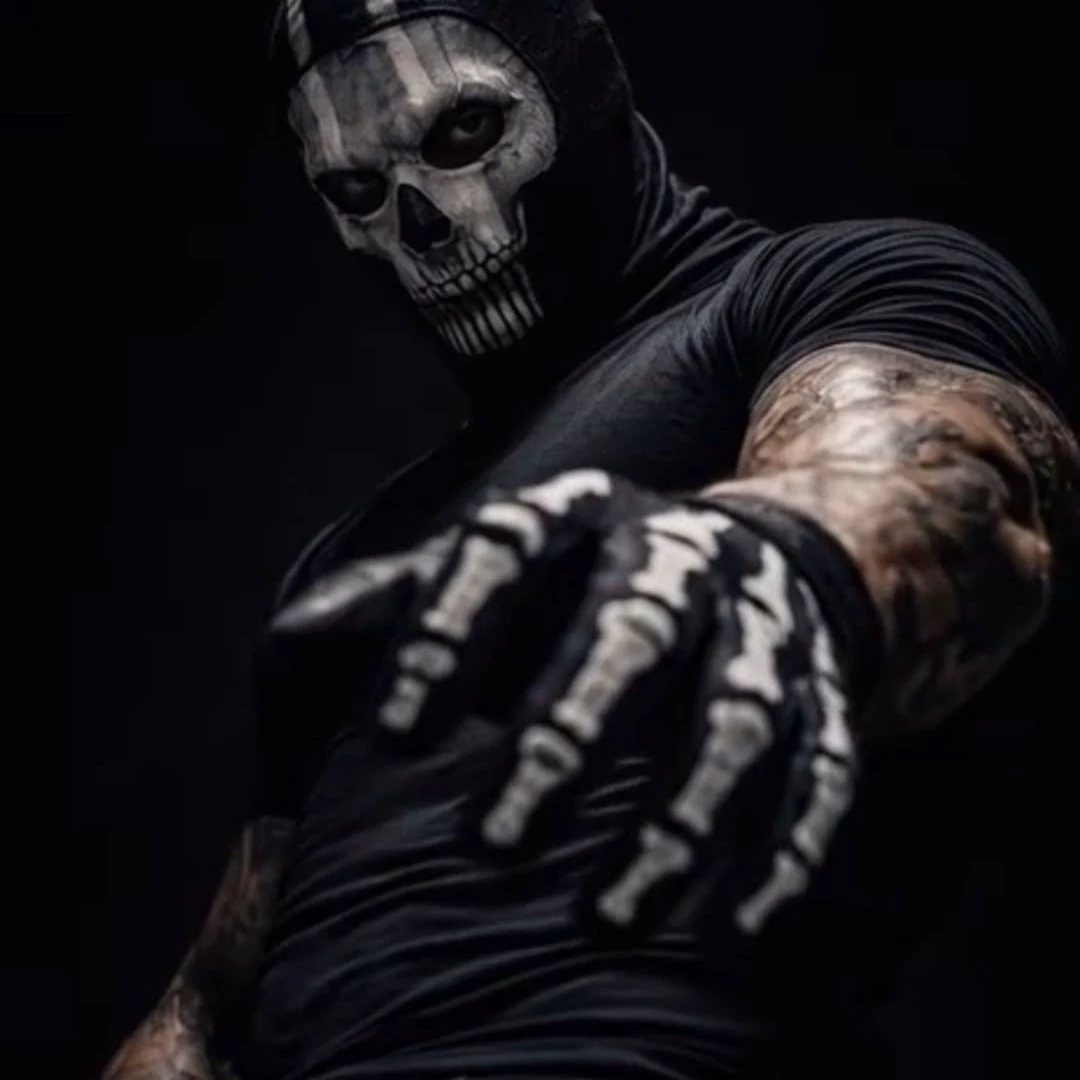 Simón [ghost] riley thumbnail