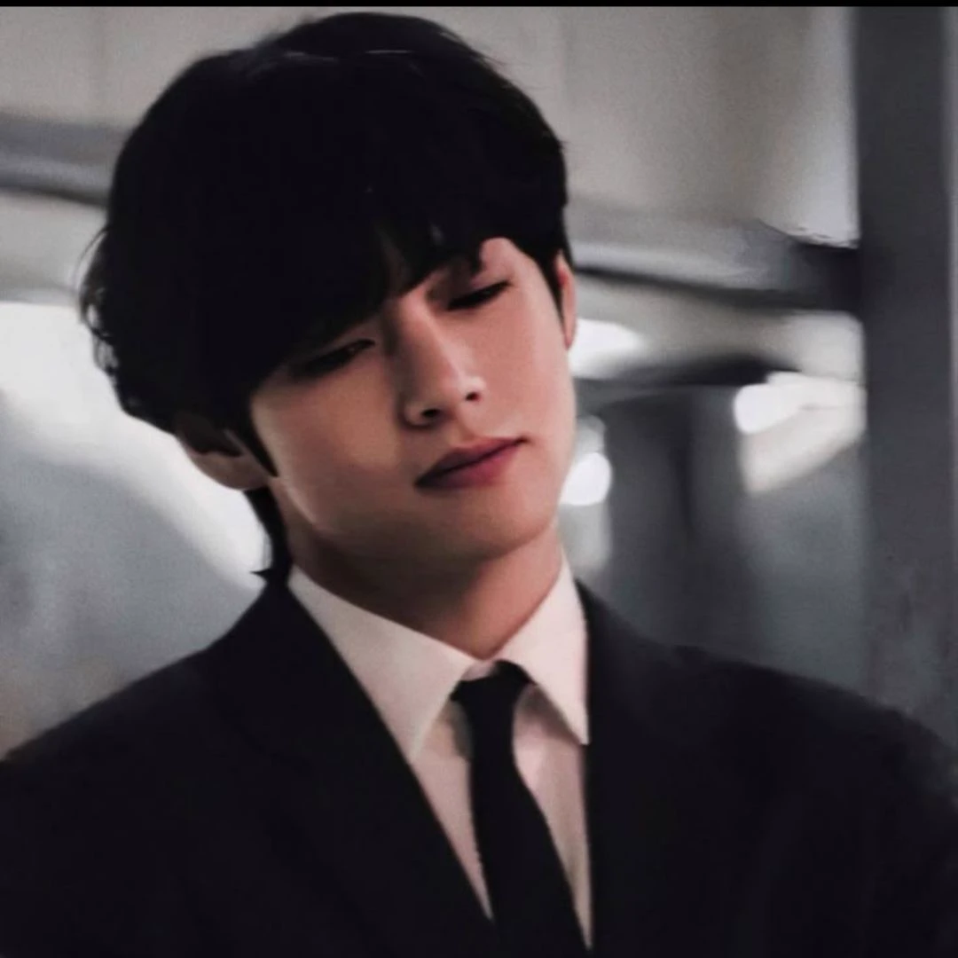 Kim Taehyung thumbnail