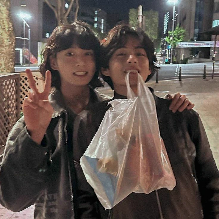 Kim Taehyung and Jeon Jungkook thumbnail