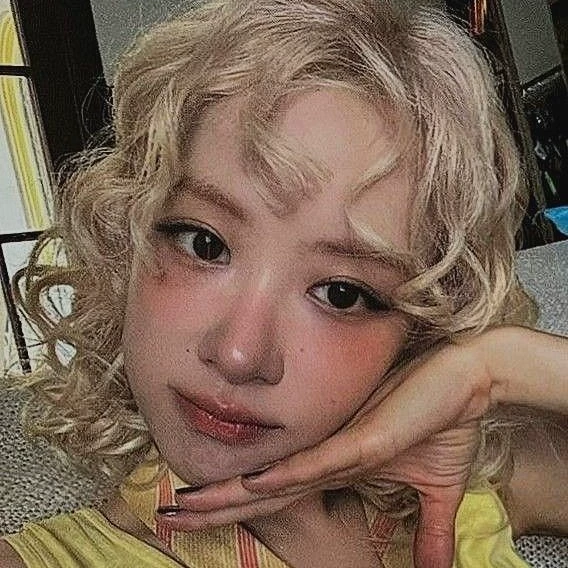 ❀𝓡𝓸𝓼𝓮́❀