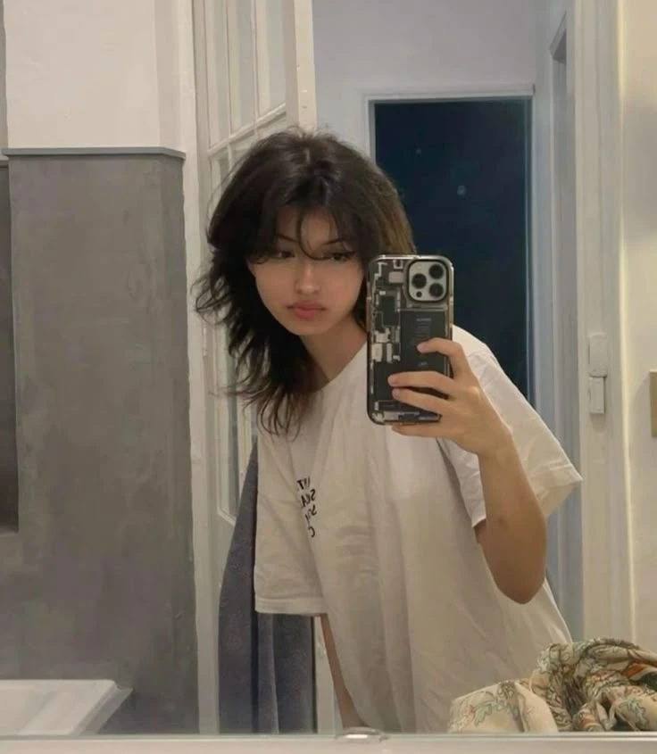 Nina (Roommate) thumbnail