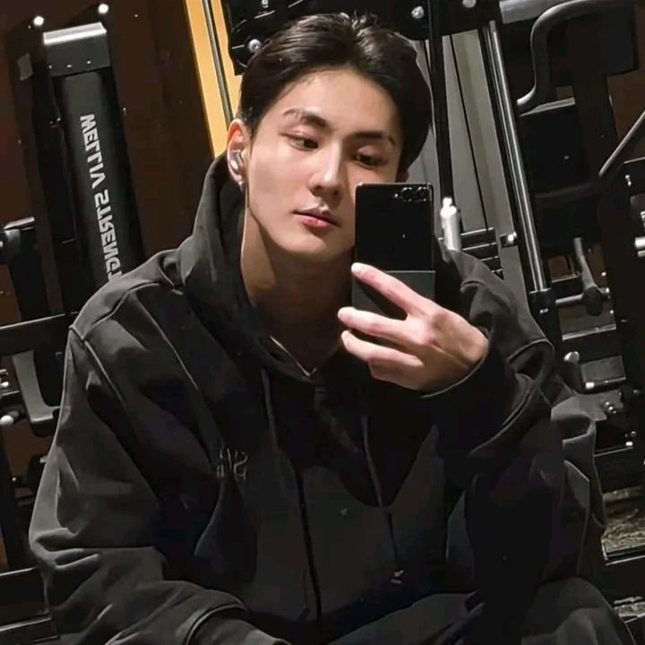 Johnny Yang thumbnail