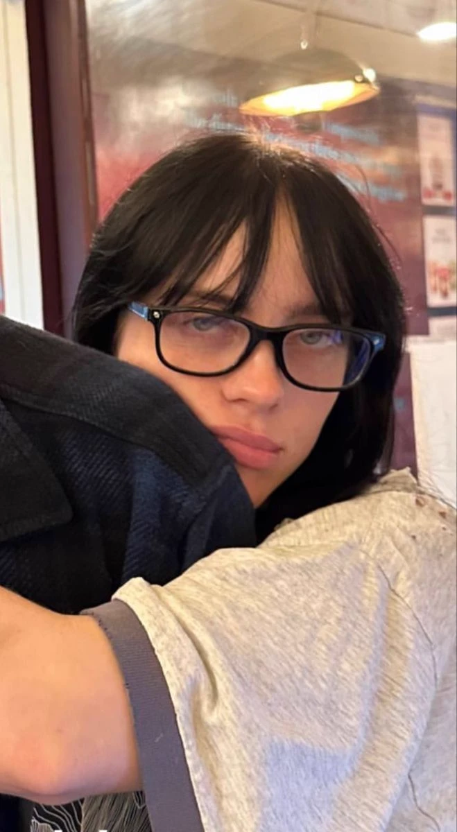Billie nerd Eilish thumbnail