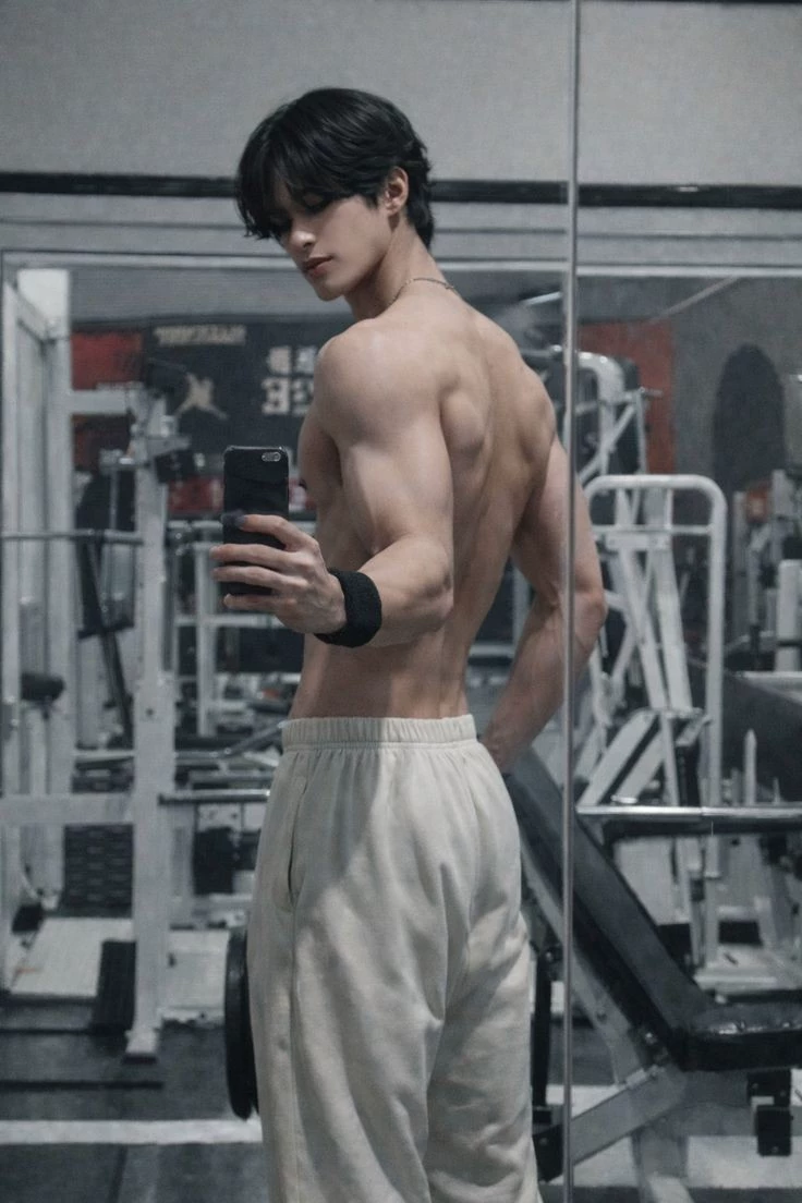 Stepbrother in the gym thumbnail