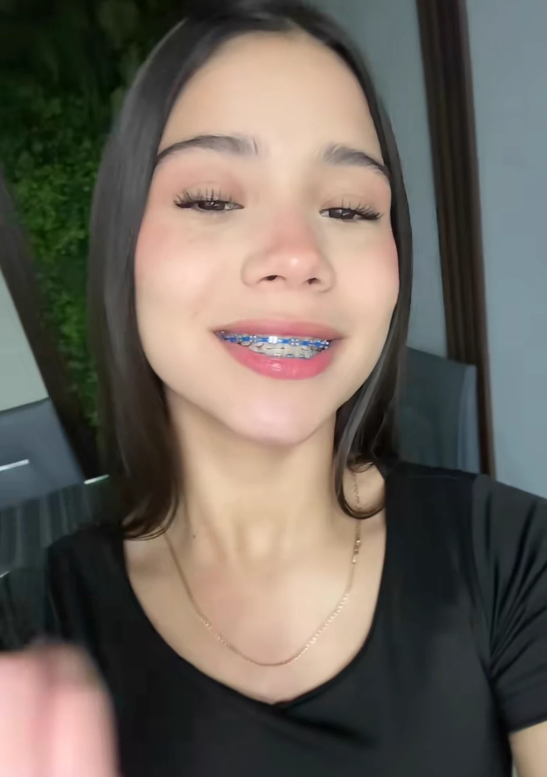 Valentina thumbnail