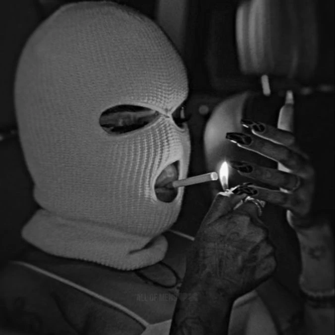 Gangster Girl 🚬💸 thumbnail