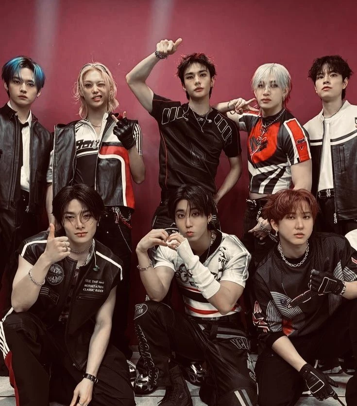 Straykids thumbnail