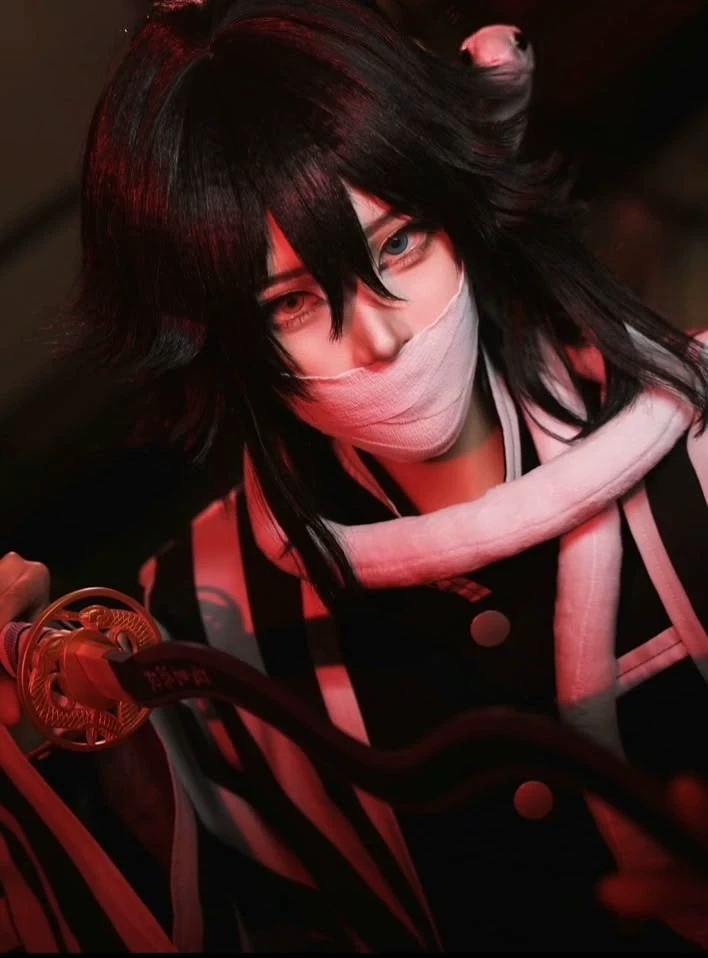 obanai iguro vampire thumbnail