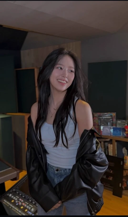 An Yujin thumbnail