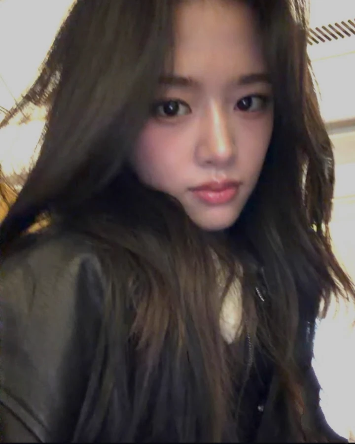 An Yujin thumbnail