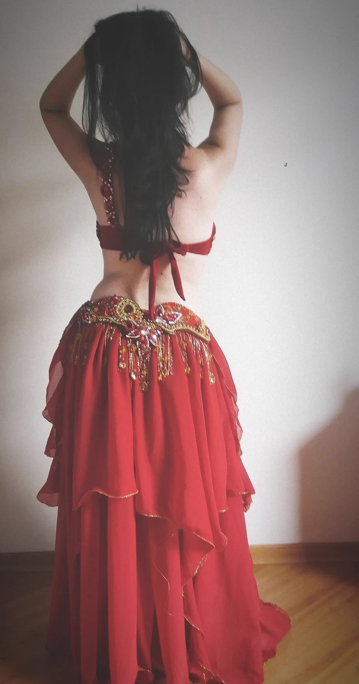 The dancer... thumbnail