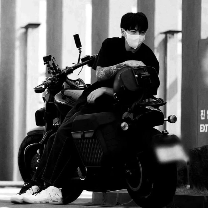 Jeon Jungkook thumbnail
