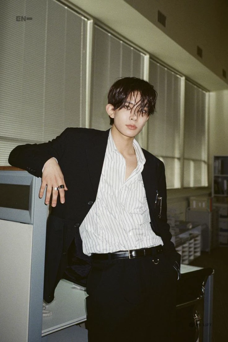 Lee Heeseung thumbnail
