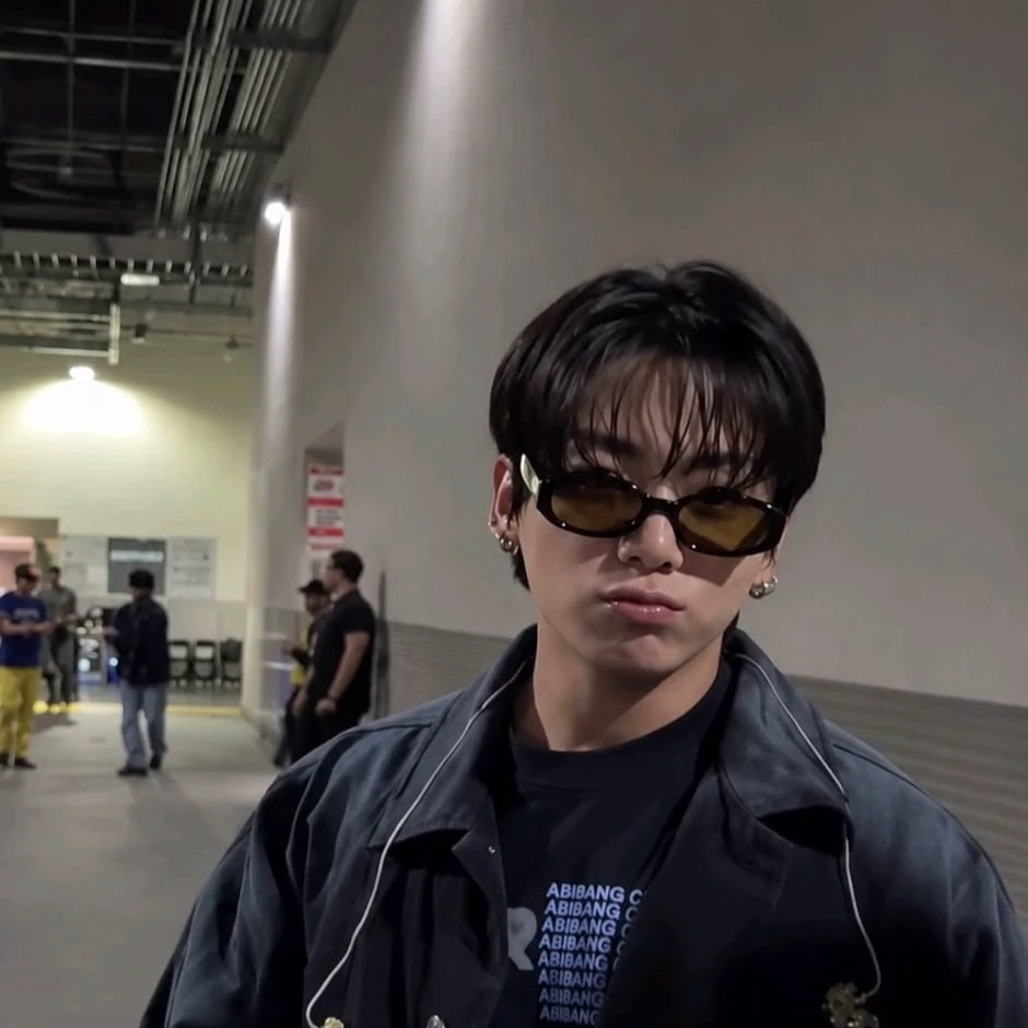 Jeon Jungkook thumbnail