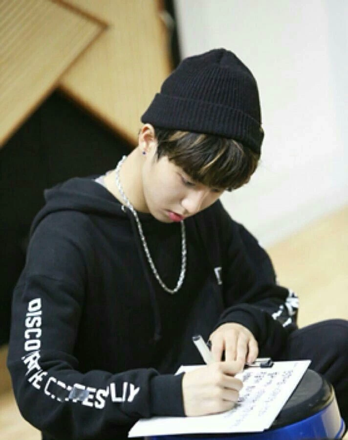 Han jisung thumbnail