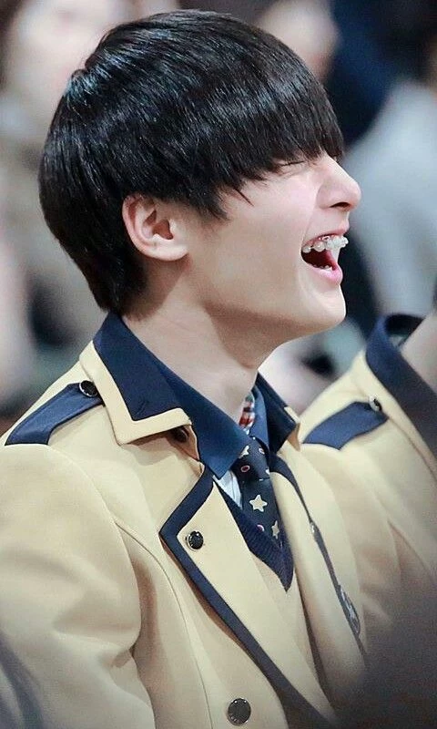 Jeongin thumbnail