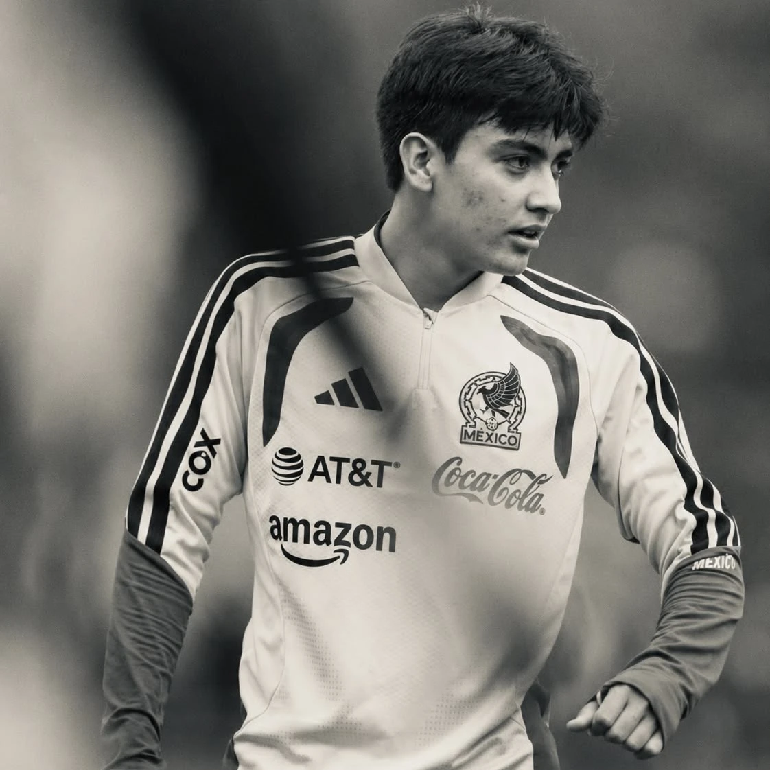 Gilberto Mora❤️ thumbnail