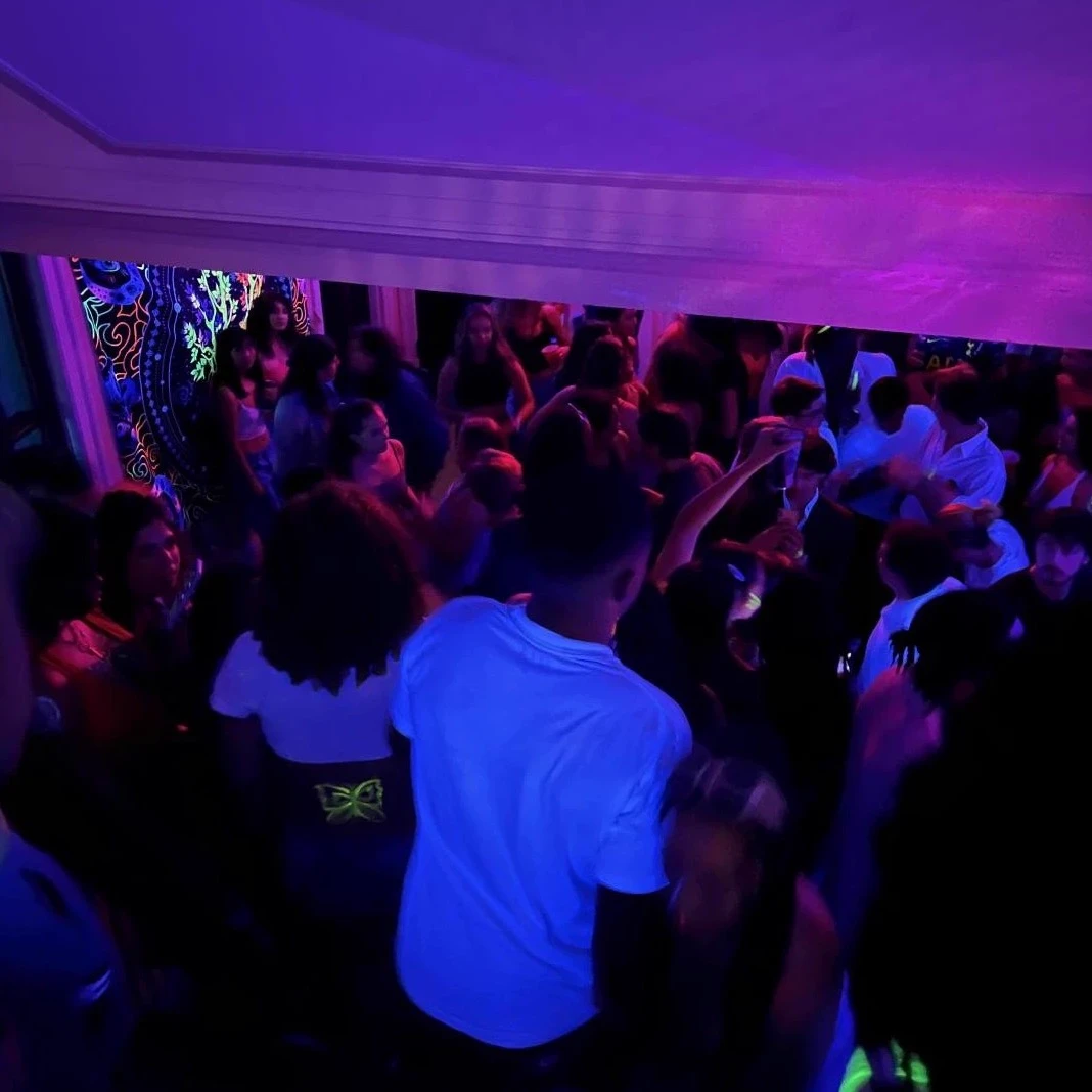 House party  thumbnail