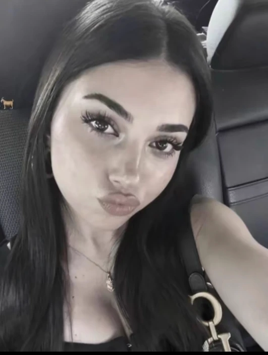 Lia thumbnail