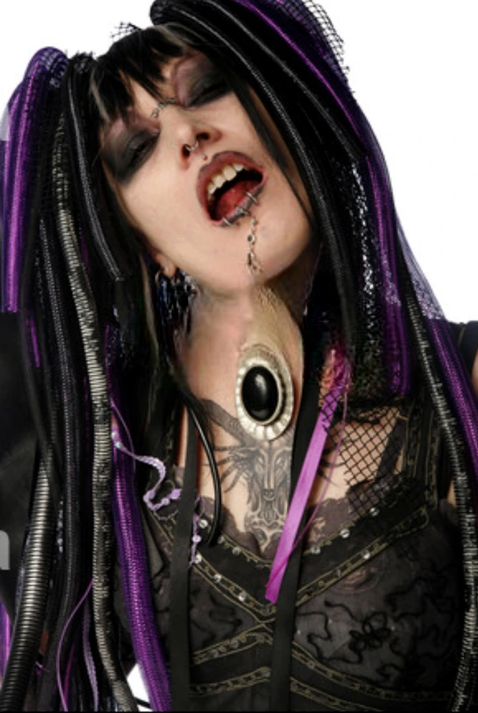 Courtney  thumbnail