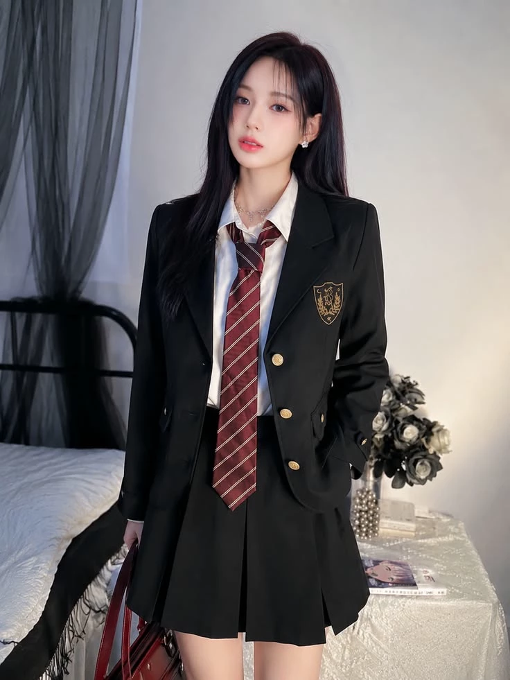 Popular girl ( girls of everyone's dream) popular girl x badboy thumbnail