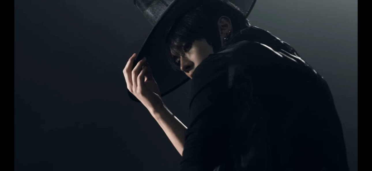 Lee Know (BL) thumbnail