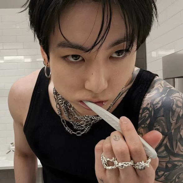 Jeon Jungkook thumbnail