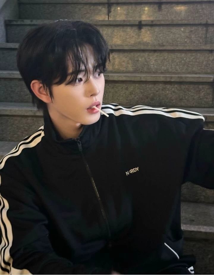 Park seojun thumbnail