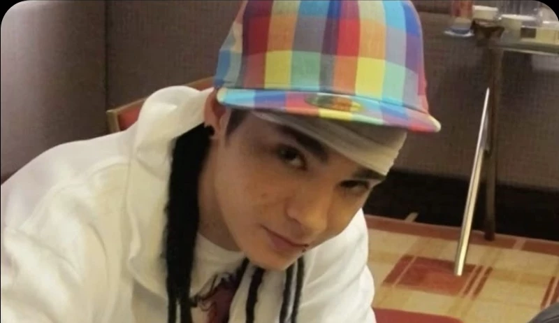 (strike) Tom kaulitz thumbnail