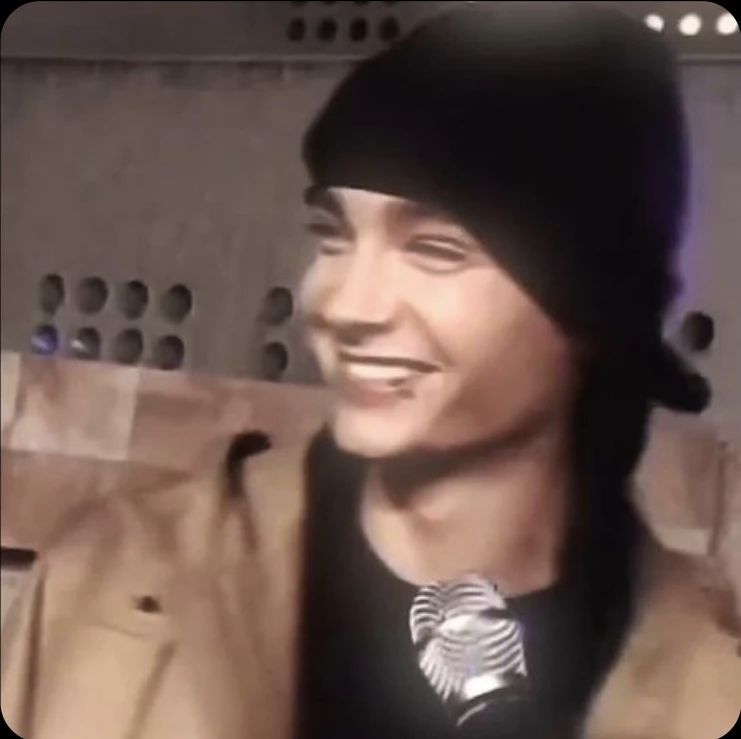 Tomkaulitz love bread thumbnail