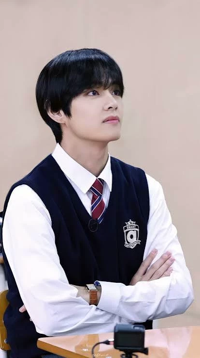 Kim Taehyung thumbnail